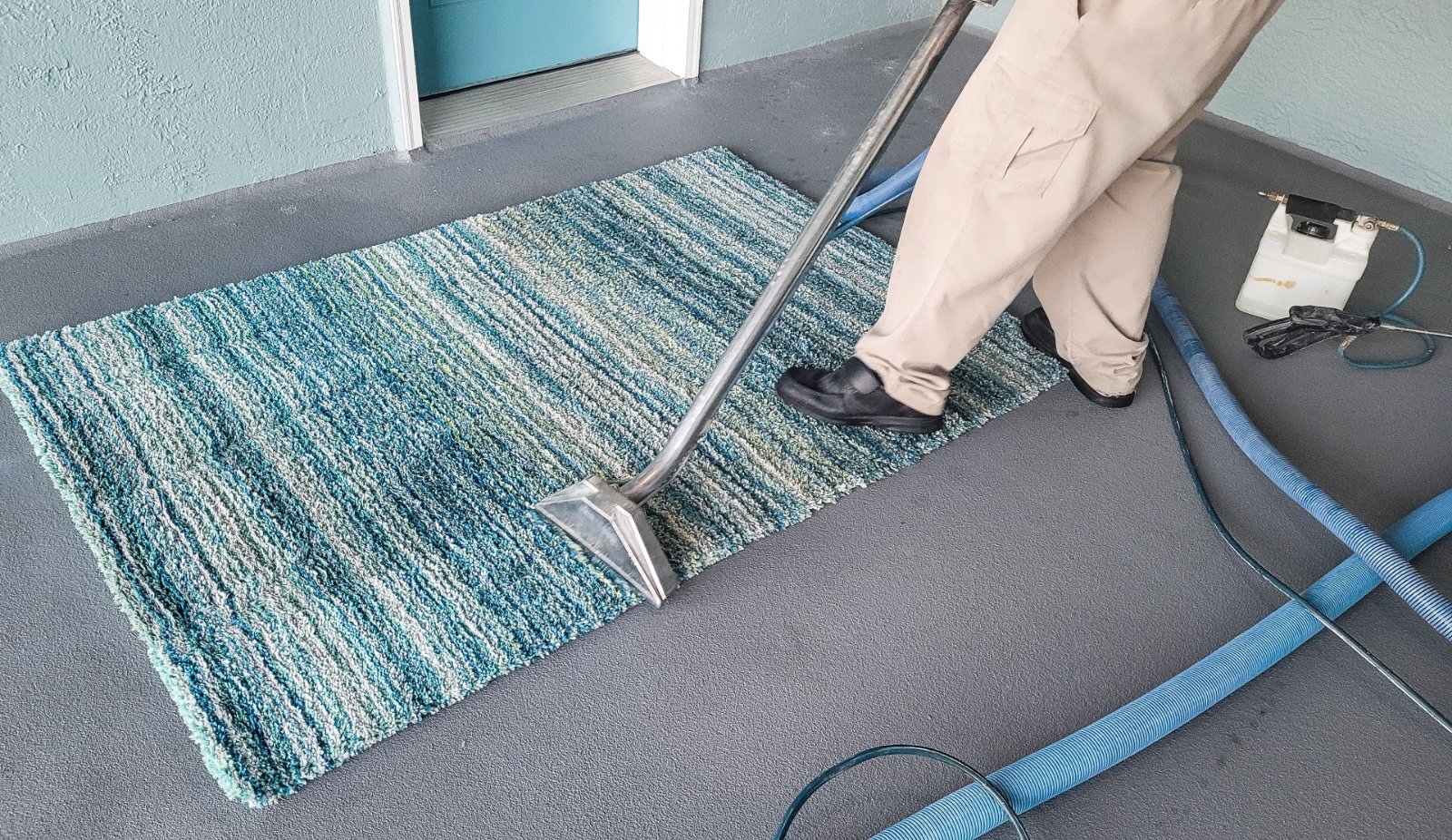Seasonal Carpet Care: Preparing for Holidays, Parties, and Guests